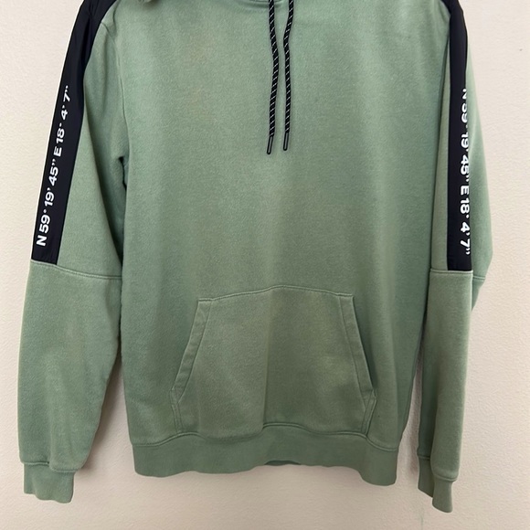 H&M Hoodie Sweatshirt - Picture 3 of 6